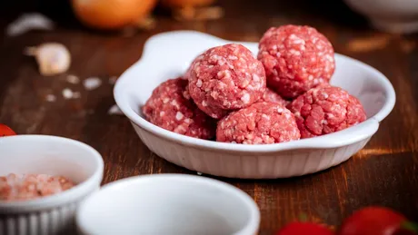 Ce trebuie să faci cu perișoarele înainte să le adaugi în ciorbă. Trucul care le face mai pufoase