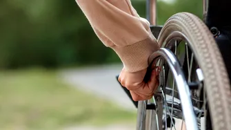 Motivul ireal pentru care o femeie a rămas fără pensia de invaliditate!