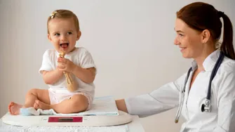 (P) Cât de des mergem la consultație pediatrică în primul an și cum alegem medicul pediatru în București