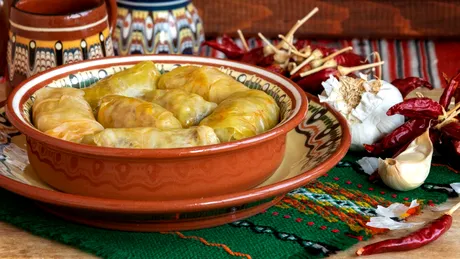 Sarmale de post din prune uscate, după rețeta lui Radu Anton Roman! Adăuga un ingredient secret