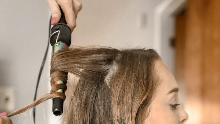 Coafuri de revelion: 3 styling-uri pentru petrecere