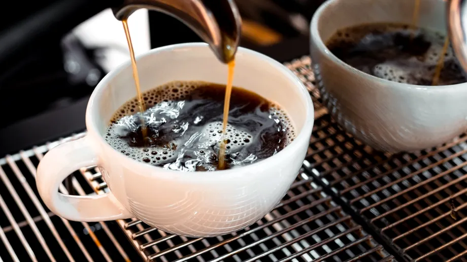 Două condimente naturale care îți protejează inima și reduce inflamația din corp. Se potrivesc perfect în cafea