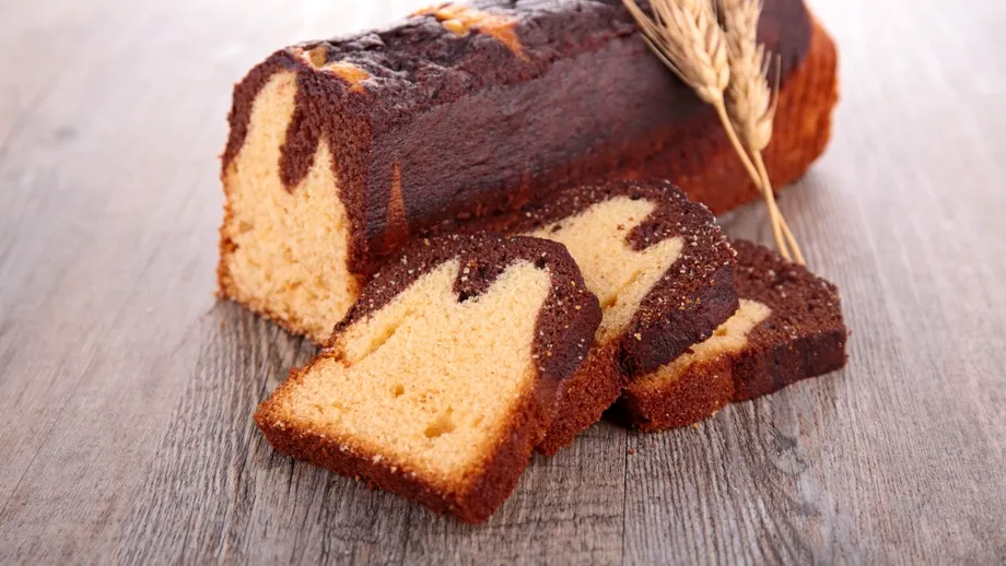 Chec pufos cu apă minerală, desertul simplu care iese perfect de fiecare dată