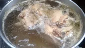 De ce și cum trebuie să aduni spuma când fierbi carne pentru supă