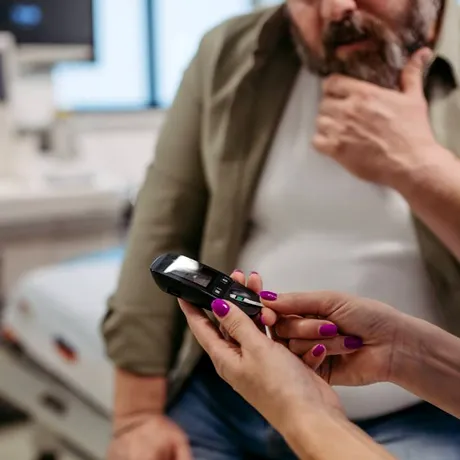 Diabetul și sănătatea ficatului: care sunt riscurile interconectate