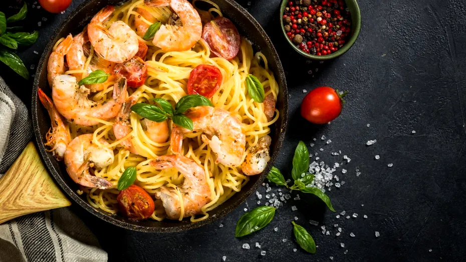 Paste cremoase cu creveți și usturoi! Ușor de gătit, chiar și pentru începători