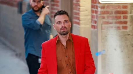Sebastian Stan, apariție îndrăzneață la un show TV