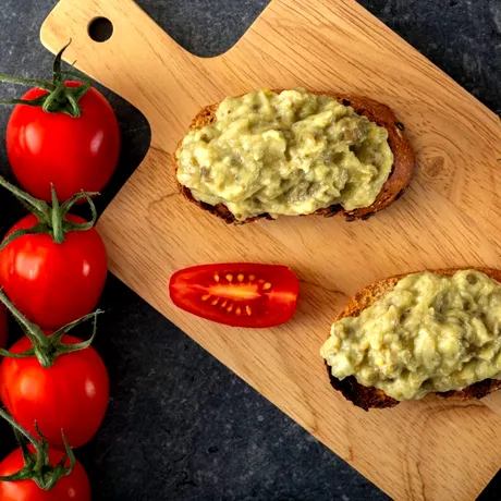 Ce să adaugi în salata de vinete ca să rămână deschisă la culoare. Ingredientul folosit de mulți bucătari