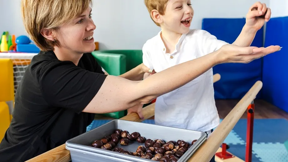 Ce este și cum se manifestă dispraxia, tulburarea mai puțin cunoscută care afectează numeroși copii și adulți