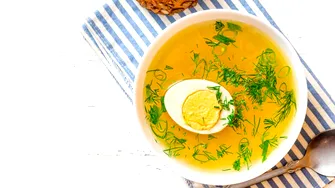 Rețetă de ciorbă cu ouă fierte. Preparatul simplu și plin de gust