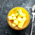 Compot de ananas cu rom! Rețeta simplă pe care merită să o încerci în această vară