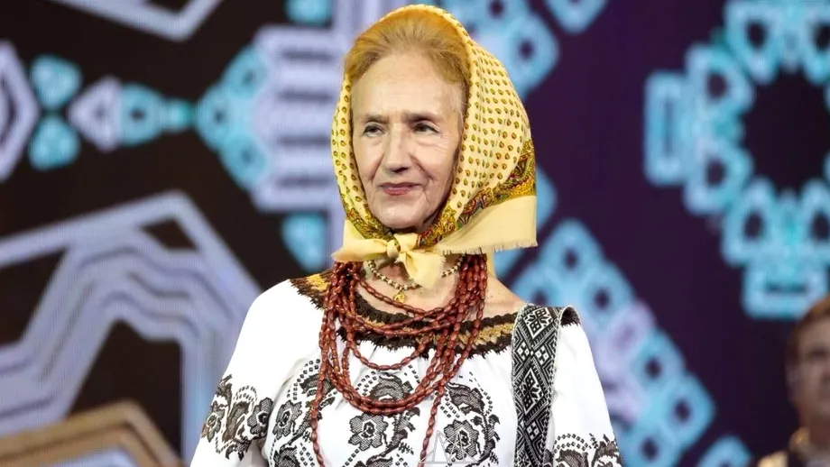 Rețeta de castraveți murați a Sofiei Vicoveanca. Trucul simplu care împiedică borcanele să se crape