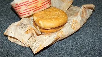 Acest burger de la McDonald’s a rămas intact din 1995! Cum a fost posibil?