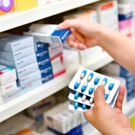 Criză de medicamente în farmaciile din România! Bolnavii cronici, afectați de întârzierile plăților CNAS