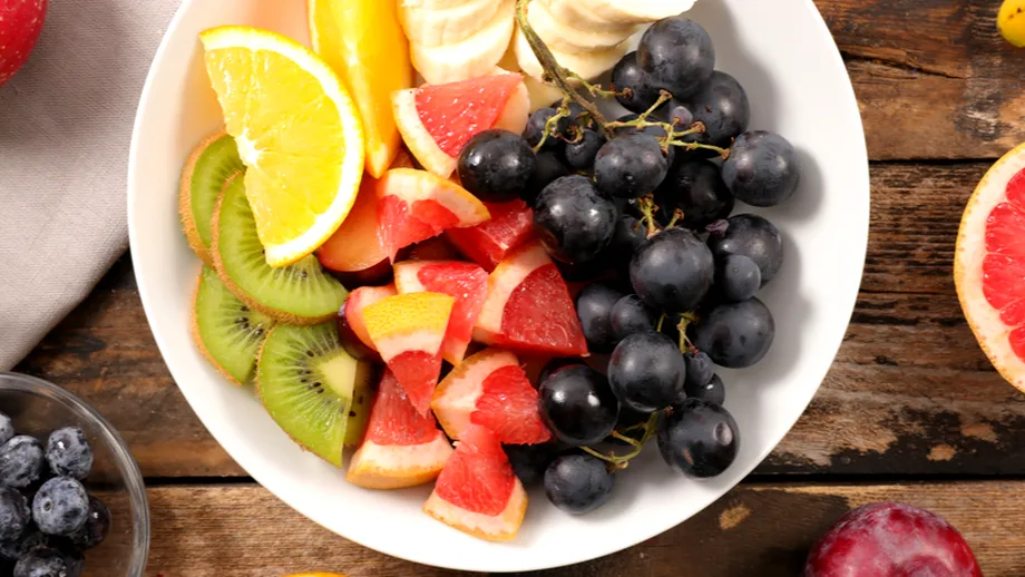 Declinul cognitiv, redus de consumul de fructe și legume colorate