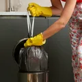 7 lucruri pe care le poți arunca chiar azi din bucătărie. Îți ocupă spațiul și, în unele cazuri, pot deveni un risc pentru sănătate