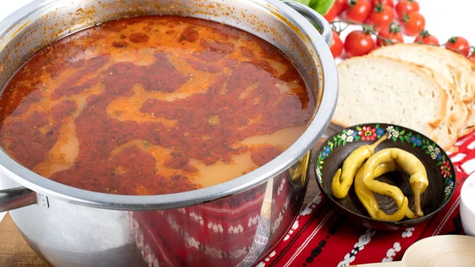 Ciorba de „bureți de oaie”, rețeta arhaică din Țara Loviștei. „E un preparat iute-acrișor, unic în lume”