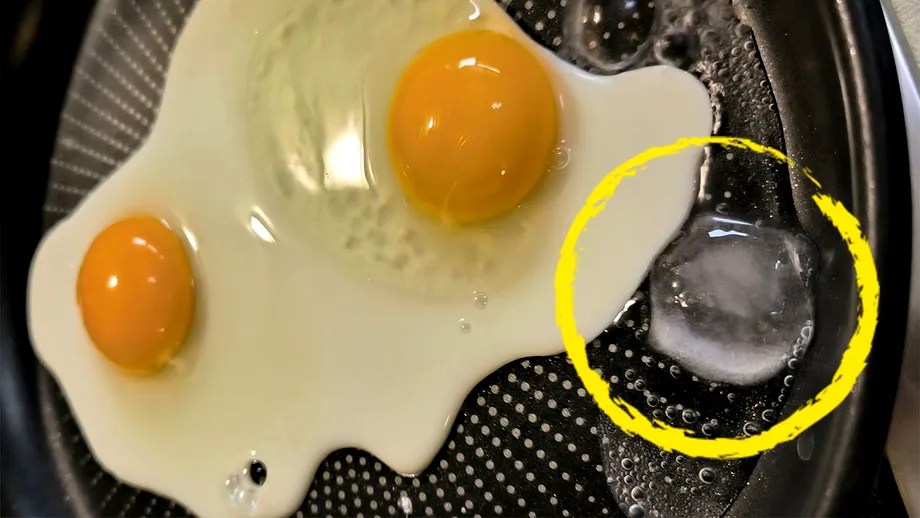 Cum să faci ouă ochiuri fără ulei, folosind un cub de gheață. Trucul din bucătărie pe care puține gospodine îl cunosc