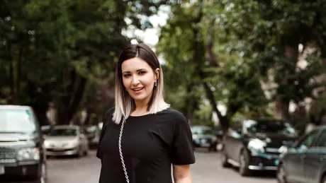 10 trucuri ca să pari mai slabă. La ce metode apelează Ela Crăciun