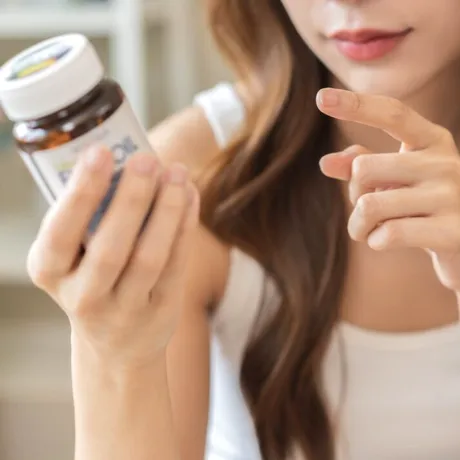 Cum citim corect suplimentele alimentare? Greșeala pe care o fac mulți români