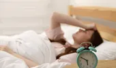 De ce ne simțim mai obosiți toamna și ce putem face pentru a ne recăpăta energia