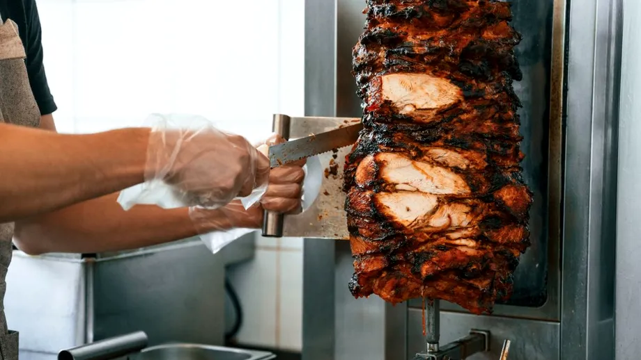 O familie cu doi copii a murit la Istanbul! Ce ar fi consumat aceștia înainte de îmbolnăvire