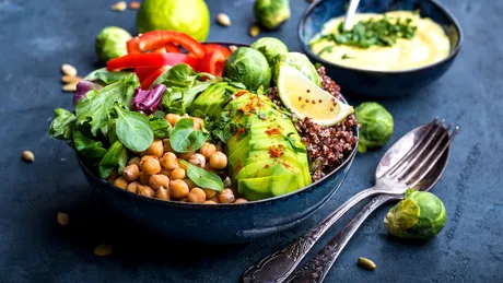 Dieta care reduce bufeurile la menopauză. Nu vor mai fi așa intense!