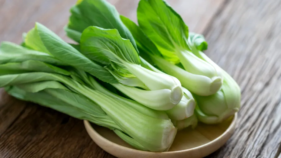 Bok Choy (Pak Choi): Legumă bogată în nutrienți pentru sănătatea digestivă, osoasă și cardiovasculară