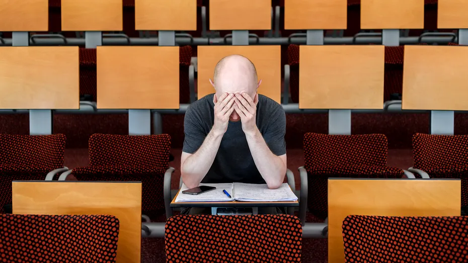 Predispuși la depresie, anxietate, suicid. Cine sunt, ce pot face ei?