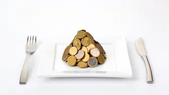 Ministrul Muncii, anunț important pentru români! Cu cât va crește alocaţia zilnică de hrană