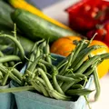 Leguma care poate reduce colesterolul rău în doar câteva luni. E mai eficientă gătită decât crudă