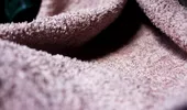 De ce prosoapele devin aspre după spălare. Greșeala pe care o fac mulți fără să își dea seama