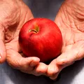 5 diete care modifică sigur vârsta biologică. Ce mănâncă persoanele care îmbătrânesc mai lent, de fapt