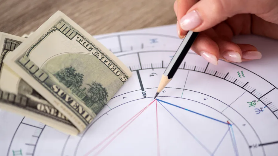 Horoscop financiar octombrie 2025. Zodiile care atrag bani și cele care trebuie să fie prudente la finanțe