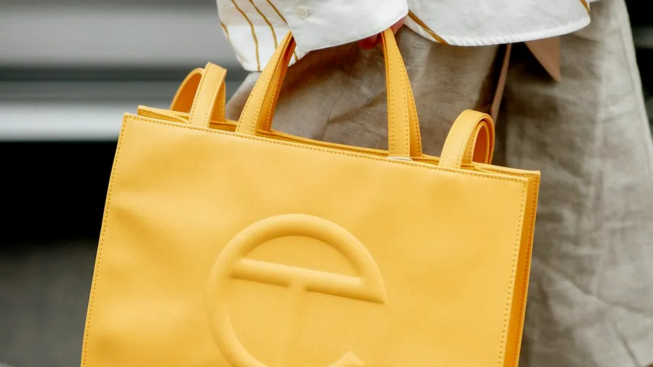 Gențile care te cocoșează! Modele pe care să le eviți pentru a scăpa de durerile de spate și umeri