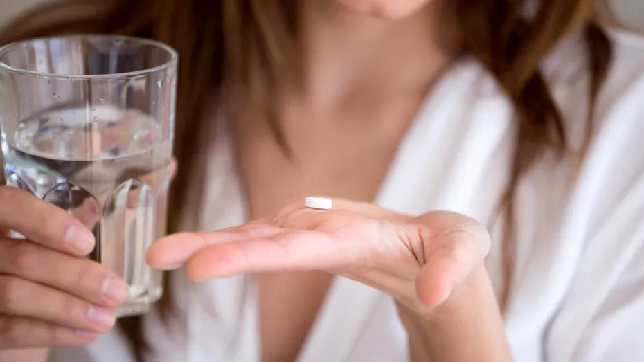 De ce să nu iei niciodată paracetamol când ai febră? Ce spune medicul Adina Alberts