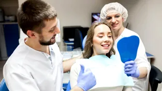 (P) De ce au ajuns mulți tineri din Suceava să apeleze la orice clinică cu servicii de implantologie?