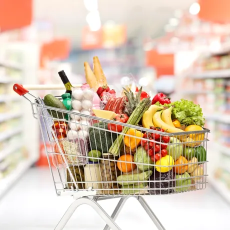 Lista neagră a alimentelor. Cele mai contaminate fructe și legume