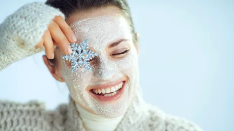 Cum previi uscarea pielii în timpul iernii? 4 soluții recomandate de medicul dermatolog