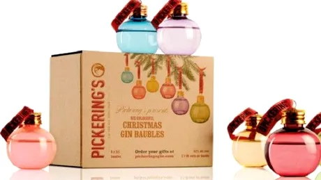 Globuri umplute cu alcool, noul trend în materie de decoraţiuni de Crăciun!