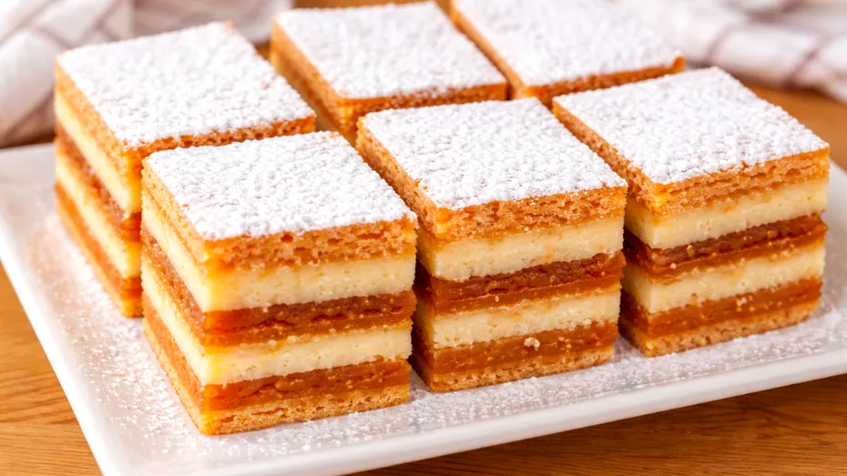 Prăjitura cu bulion, rețeta clasică. Cum să faci cel mai simplu desert românesc