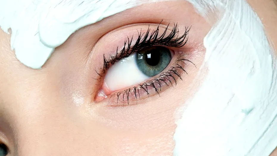 3 măşti de faţă pe care să le faci înainte de Revelion