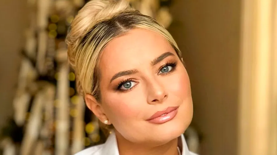 Laura Cosoi: „Concediul de maternitate de doi ani  este un pericol uriaș pentru mame”