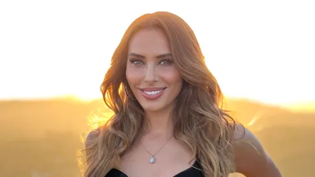 Iulia Vântur și Salman Khan, apariție rară împreună la un ritual sacru. Cum a fost surprinsă artista alături de actorul de la Bollywood