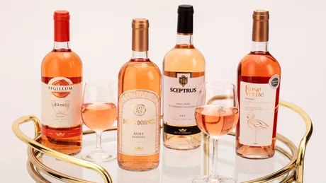 Rosé Verité - alegerea perfectă pentru a topi inimile de Ziua Îndrăgostiților!