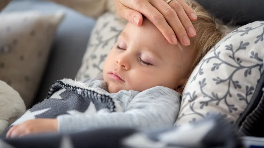 Infecția cu pneumococ la copii - simptomele la care să fie atenți părinții