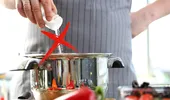 Cu ce să înlocuiești sarea, dacă faci ciorbă și ai rămas fără. Care este cea mai bună opțiune
