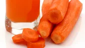 Suc de morcovi pentru ten fără acnee şi riduri!