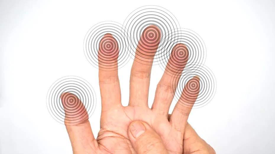 25 de semne care dau de gol carența de vitamina B12, numită și „vitamina memoriei”