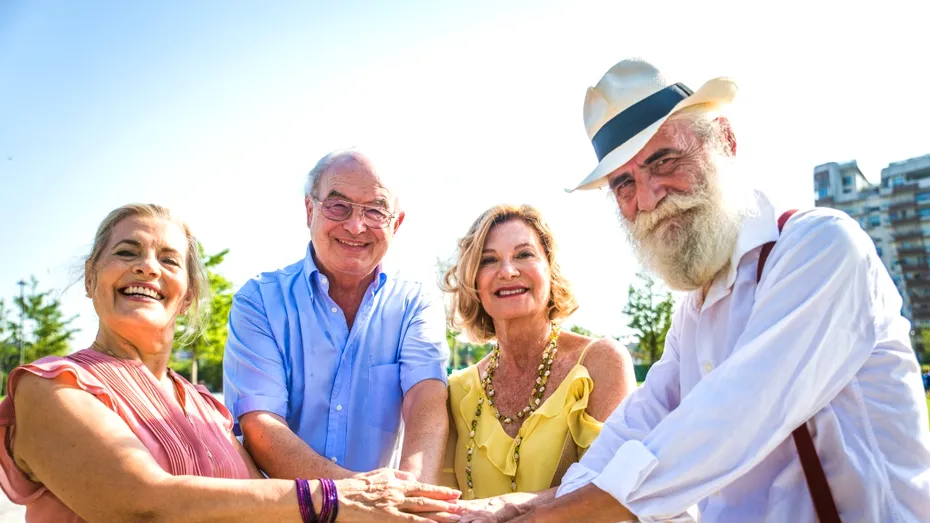 Orașul din România unde trăiesc seniorii cu cele mai mari pensii. Cât încasează pe lună